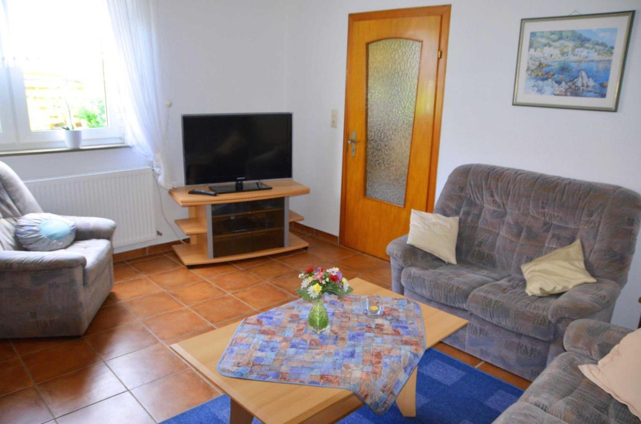 Ferienwohnung Petri Heil, 85059 Ostrhauderfehn Екстер'єр фото